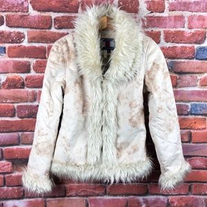 Scorpio USA women’s coat Sz Medium Faux Fur
